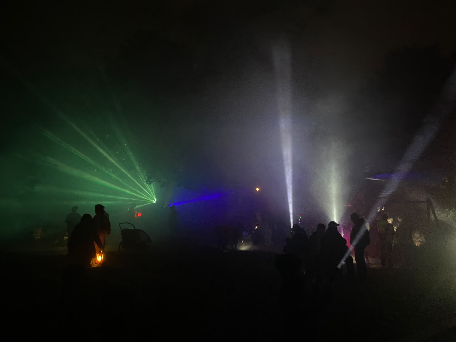 Lichtkegel und Gemeinschaft
